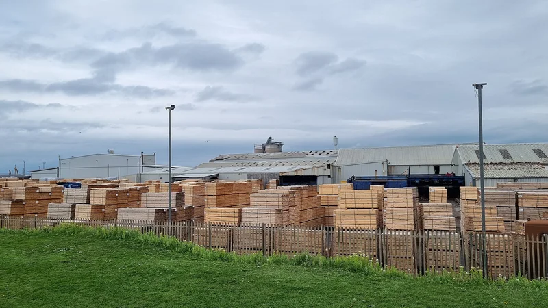 Illustrative unbranded image for Pallet builders; not the named organisation, premises, people or event